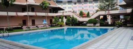 City Golf Resort Hotel